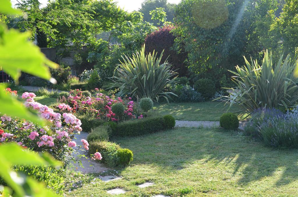 Jardin De Marceau Blasimon Exterior foto